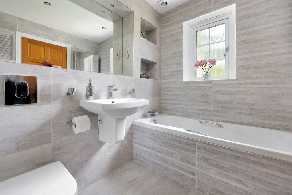 Additional image 15 of 6 bed detached house for saleTom Maddock Gardens, Ivybridge, Devon PL21