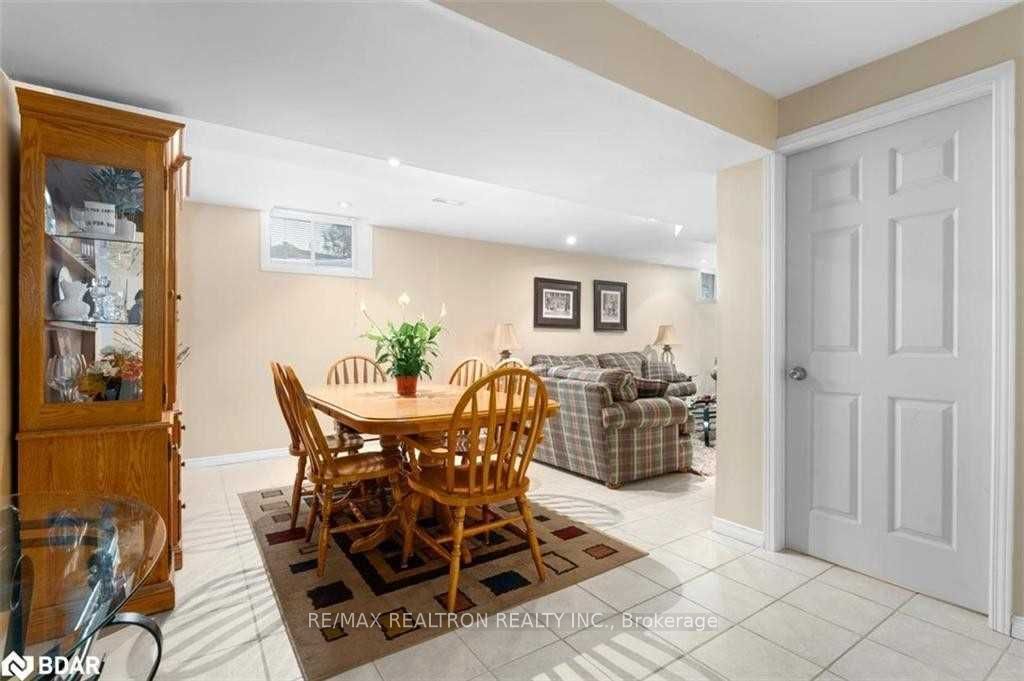 Additional image 4 of Bsmt-30 Reynolds Lane, Barrie, ON, L4N 0P9