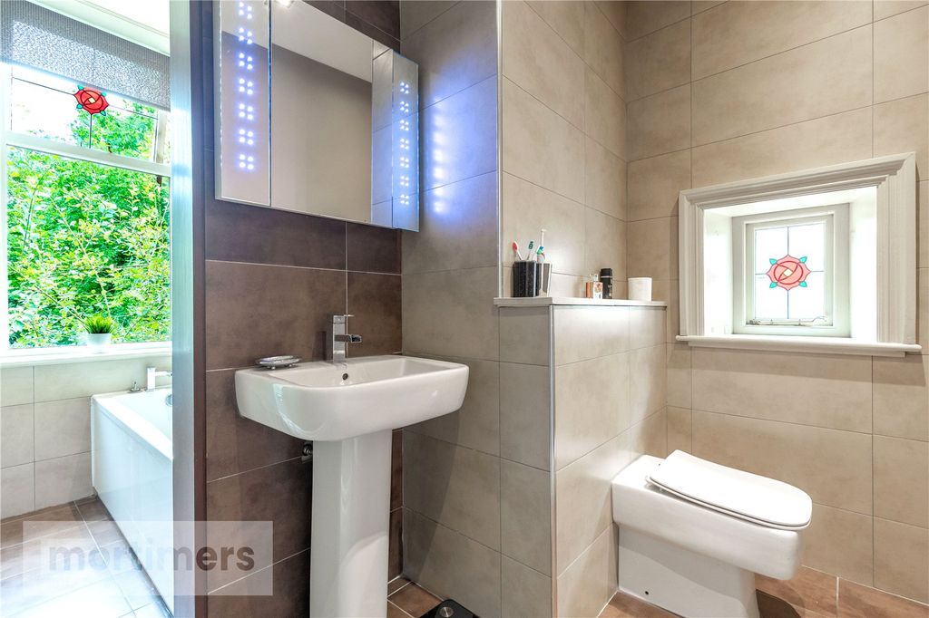 Additional image 27 of 5 bed detached house for saleWhalley New Road, Wilpshire, Blackburn, Lancashire BB1