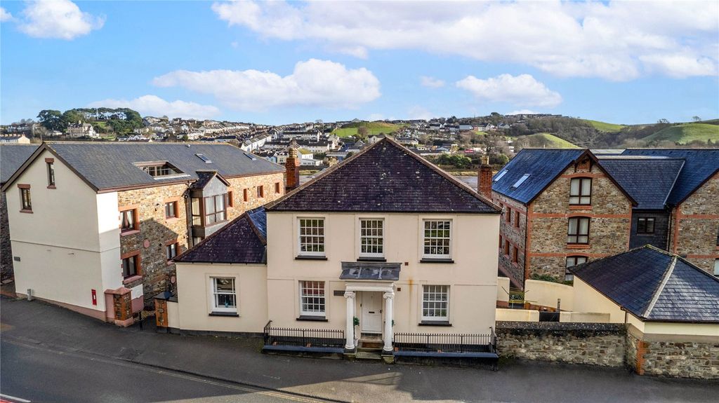 Additional image 5 of 3 bed flat for saleNew Road, Bideford, Devon EX39