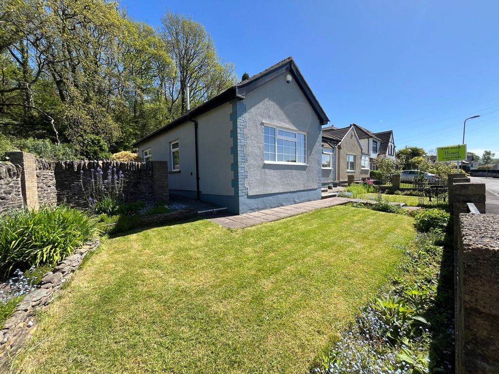 Additional image 4 of 3 bed bungalow for saleThe Walk, Ystrad Mynach CF82