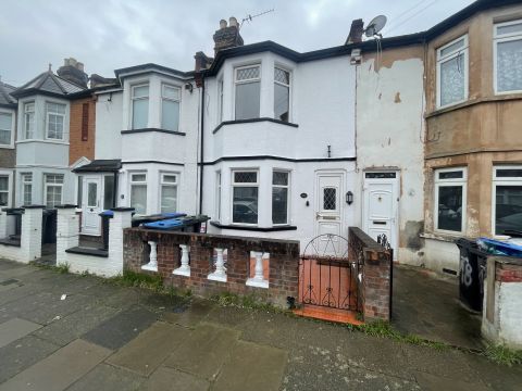 Westoe Road, Edmonton N9