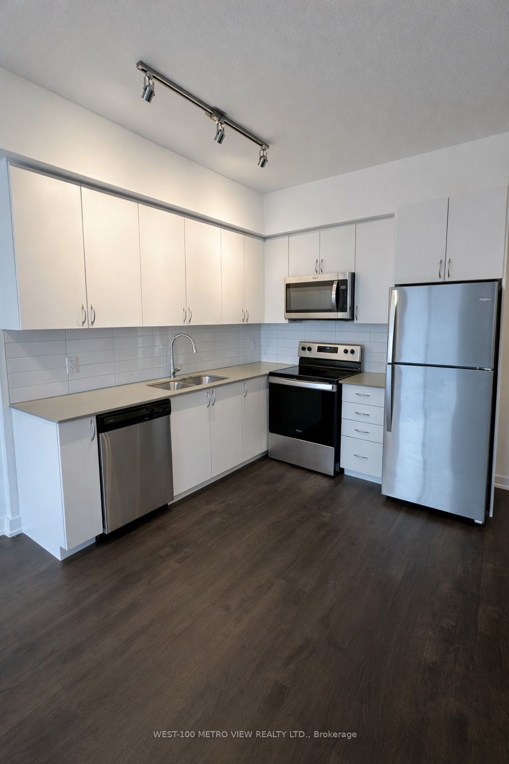 Additional image 4 of 704-56 Lakeside Terrace, Barrie, ON, L4M 7B9