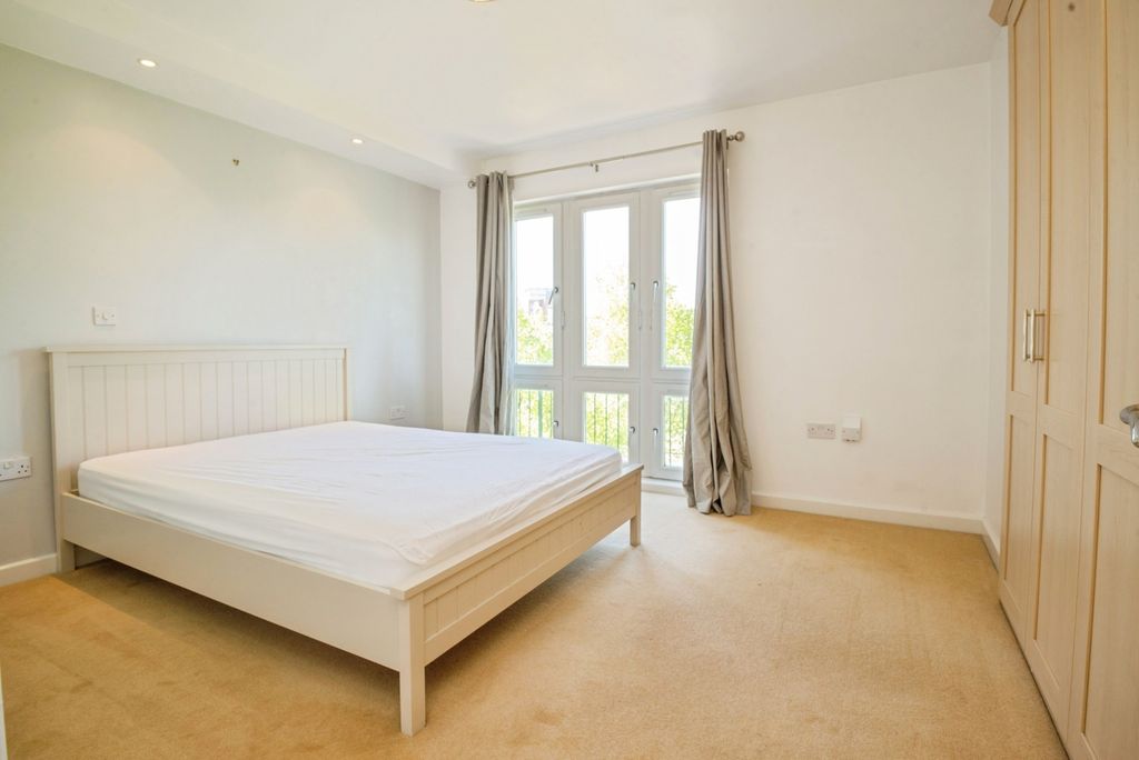 Additional image 10 of 2 bed flat for saleForio House, Ffordd Garthorne, Cardiff CF10