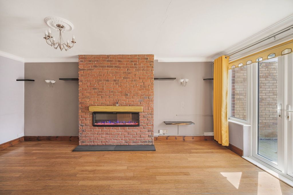 Additional image 5 of 3 bed semi-detached bungalow for saleForest Avenue, Cefn Hengoed, Hengoed CF82