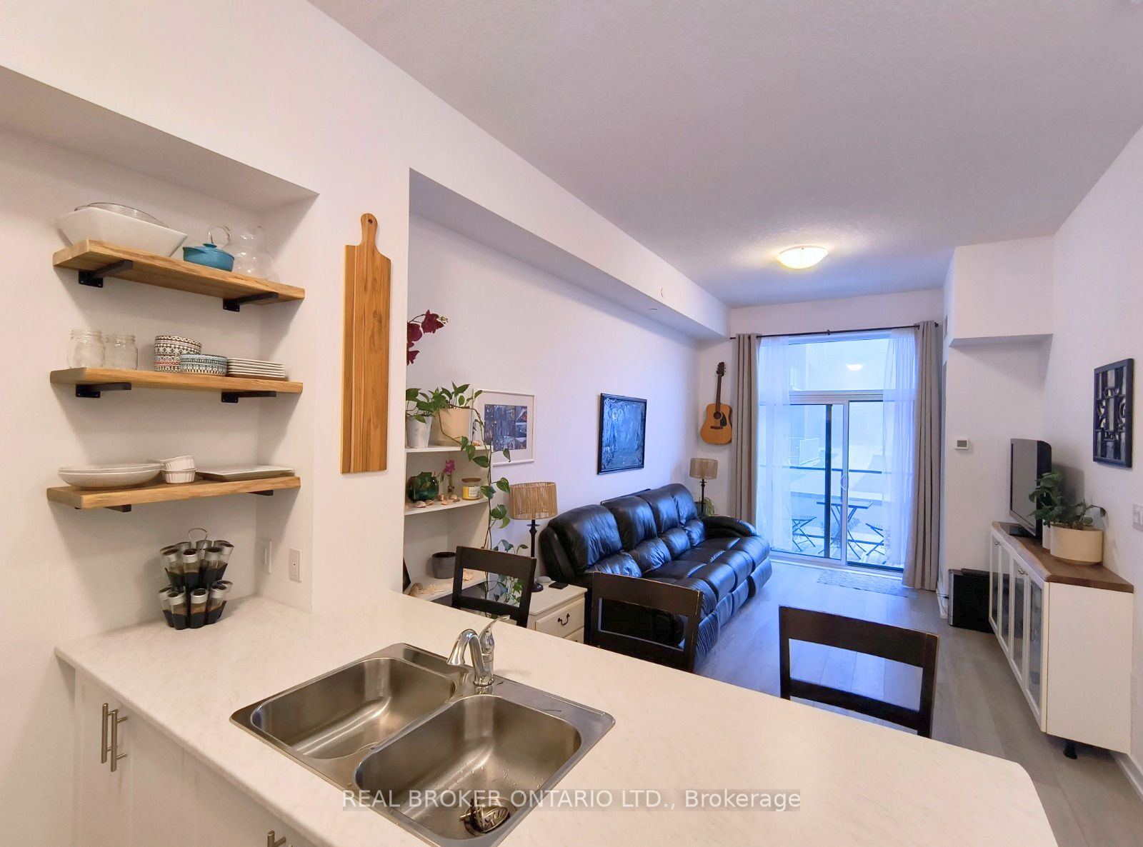 117-460 Dundas Street E, Hamilton, ON, L8B 2A5 photo 5