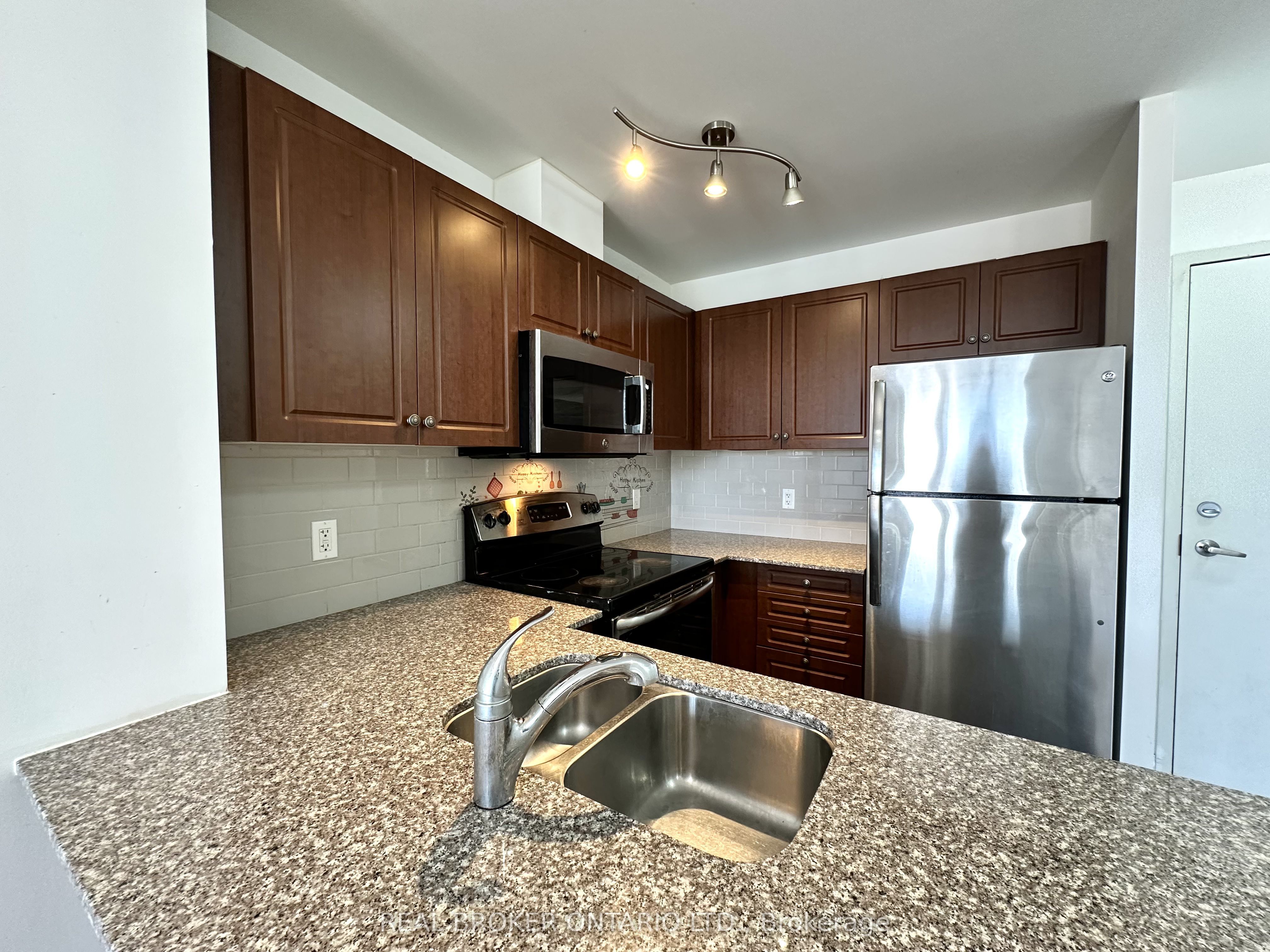 Additional image 4 of 404-68 Main Street N, Markham, ON, L3P 0N5
