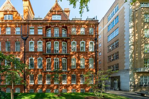 Mount Street, London W1K, Studio for sale