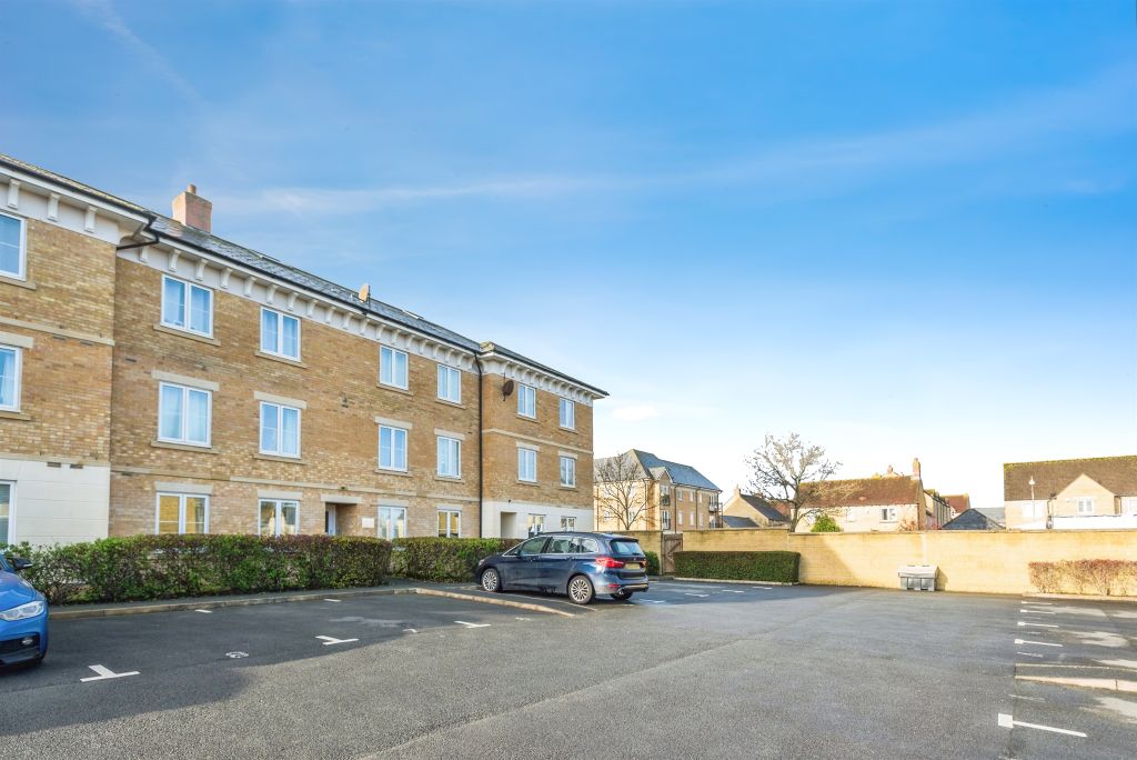 Additional image 9 of 2 bed flat for saleMeadow Way, Carterton OX18
