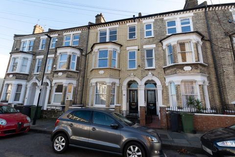 Tregothnan Road, London SW9