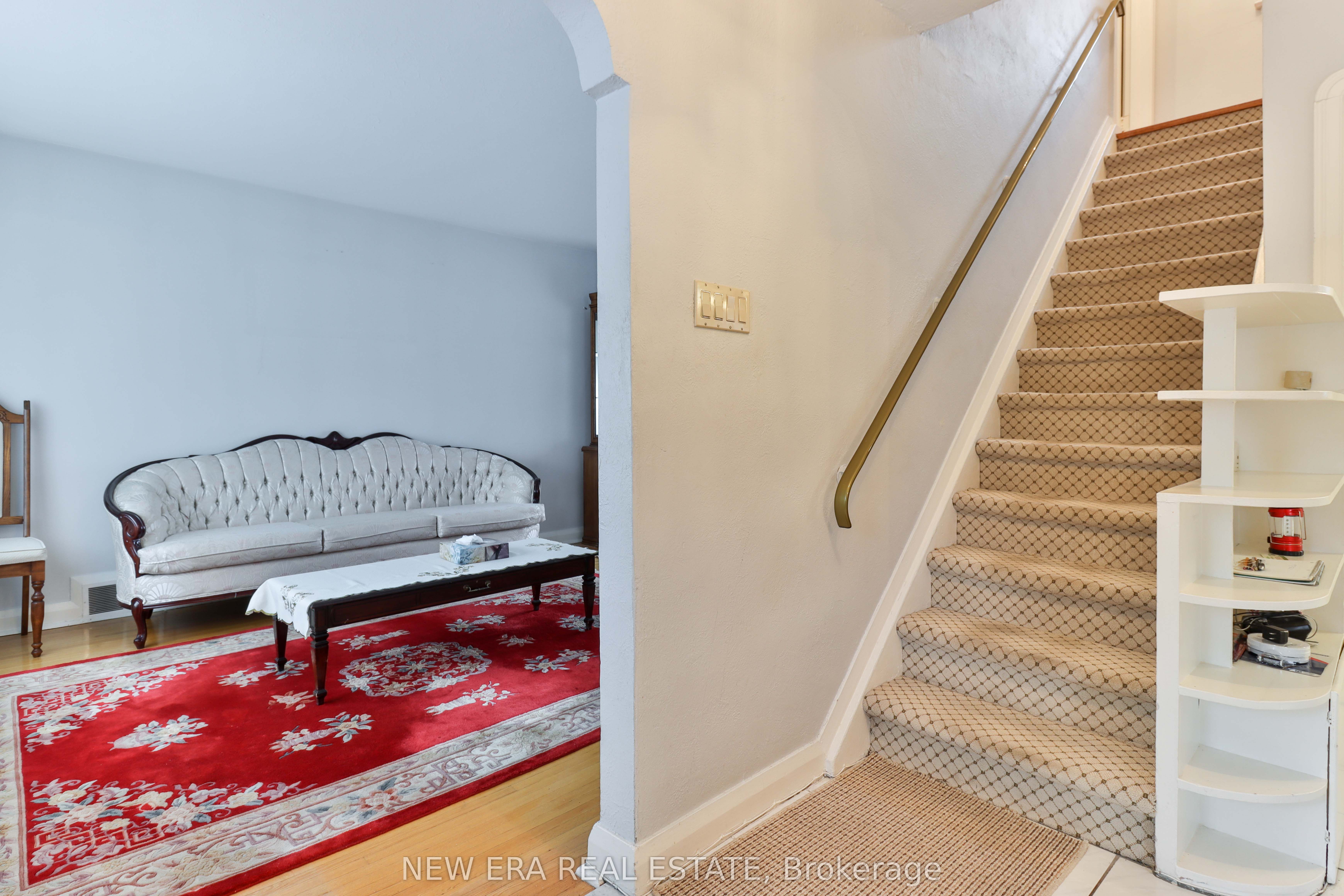 Additional image 4 of 27 Dell Park Avenue, Toronto, ON, M6B 2T5