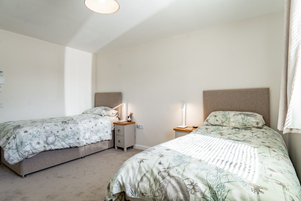 Additional image 13 of 2 bed flat for saleDrummossie Road, Inverness IV2