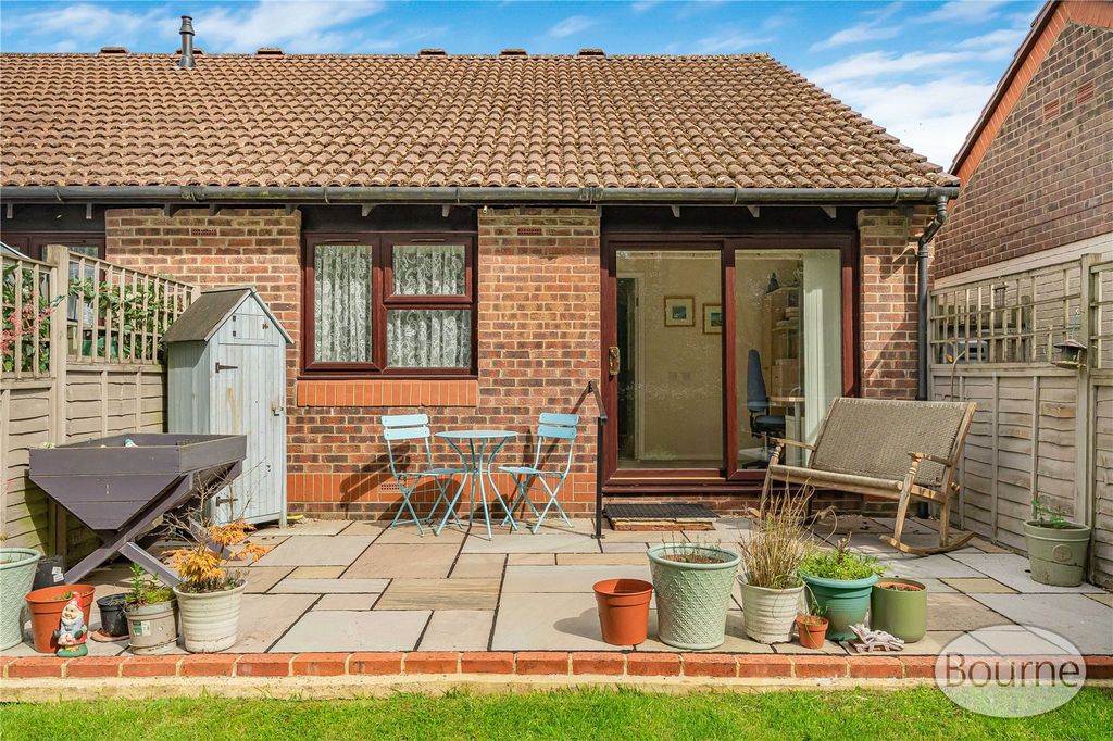 Additional image 10 of 2 bed bungalow for saleBainton Mead, Goldsworth Park, Woking, Surrey GU21