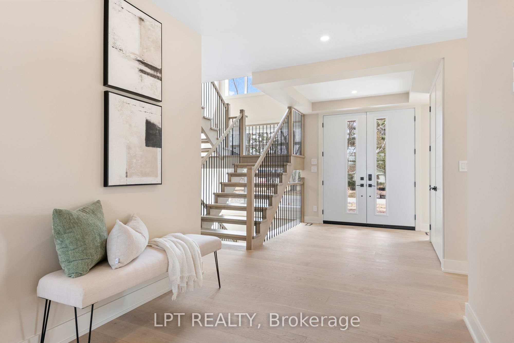 Additional image 4 of 15 Briggs Avenue, Ottawa, ON, K2E 6W5
