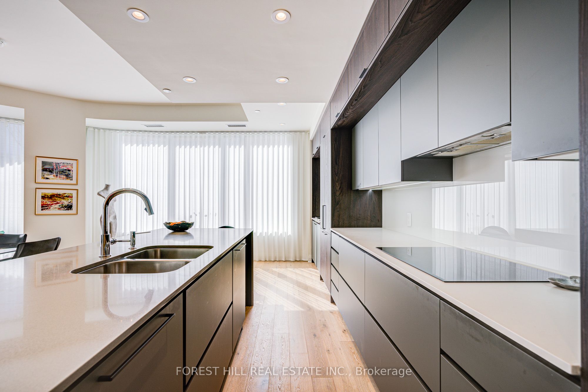 Additional image 5 of 204-151 Avenue Road, Toronto, ON, M5R 0B8