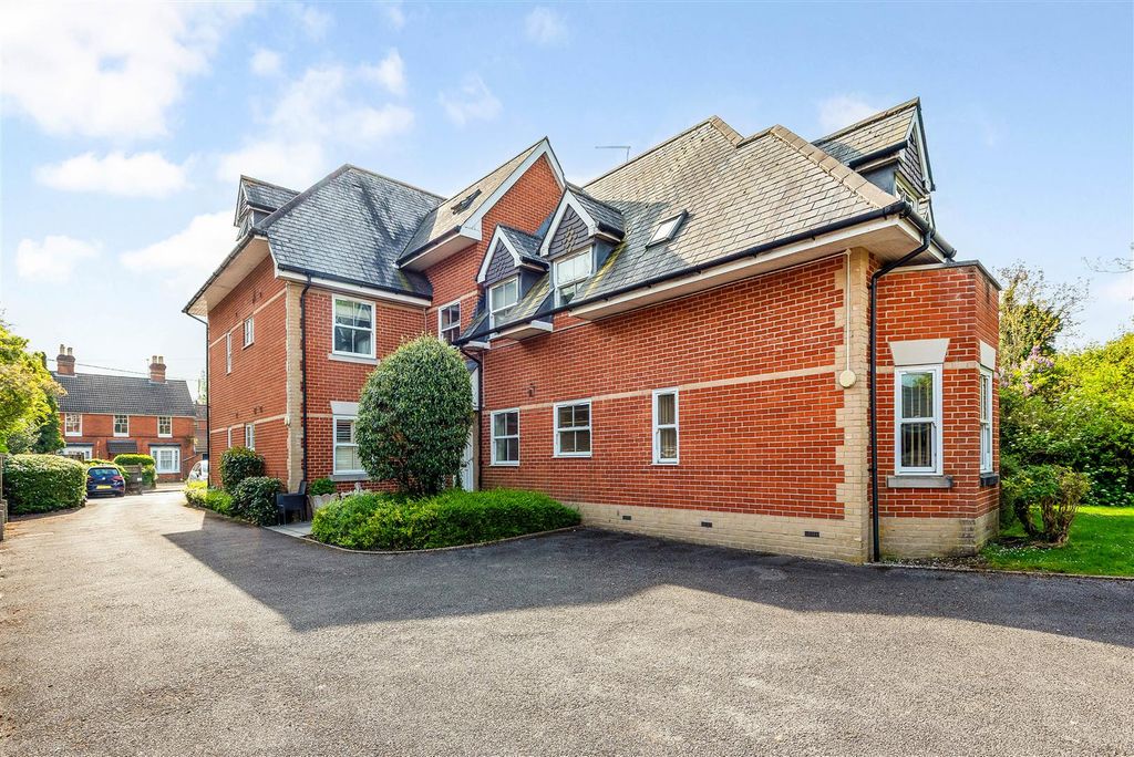 Additional image 20 of 2 bed flat for saleImber House, Millway Road, Andover, Hampshire SP10
