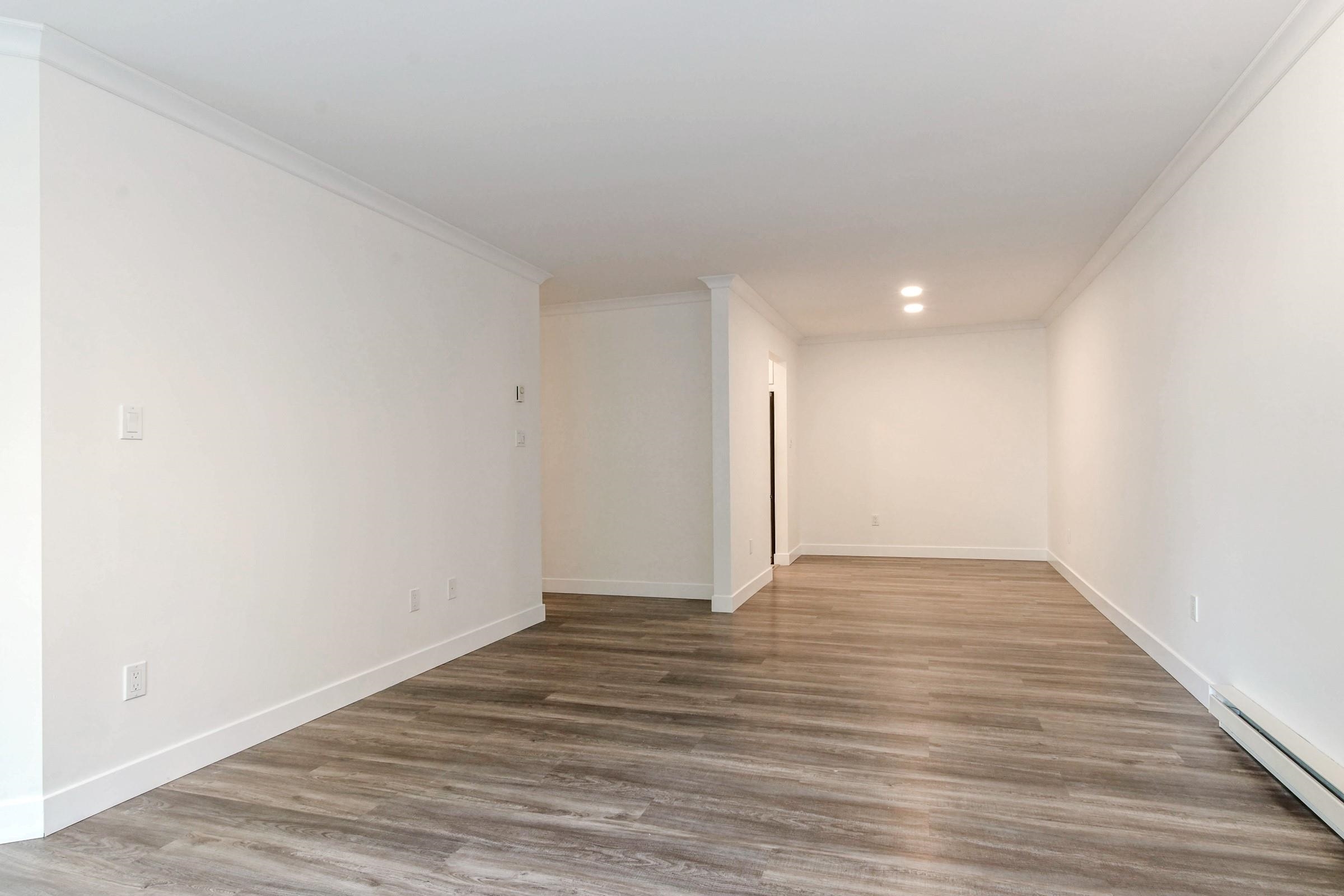 Additional image 4 of 102-9948 151 Street, Surrey, BC, V3R 0V6