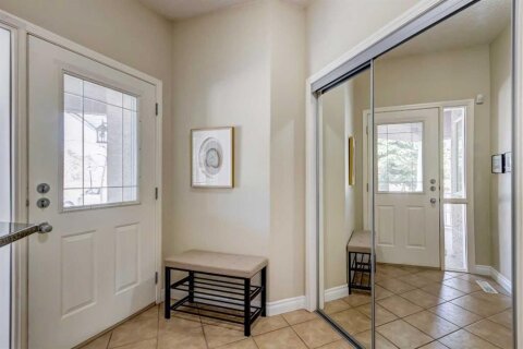 Additional image 8 of 8 Straddock Villas SW, Calgary, AB, T3H 5C7