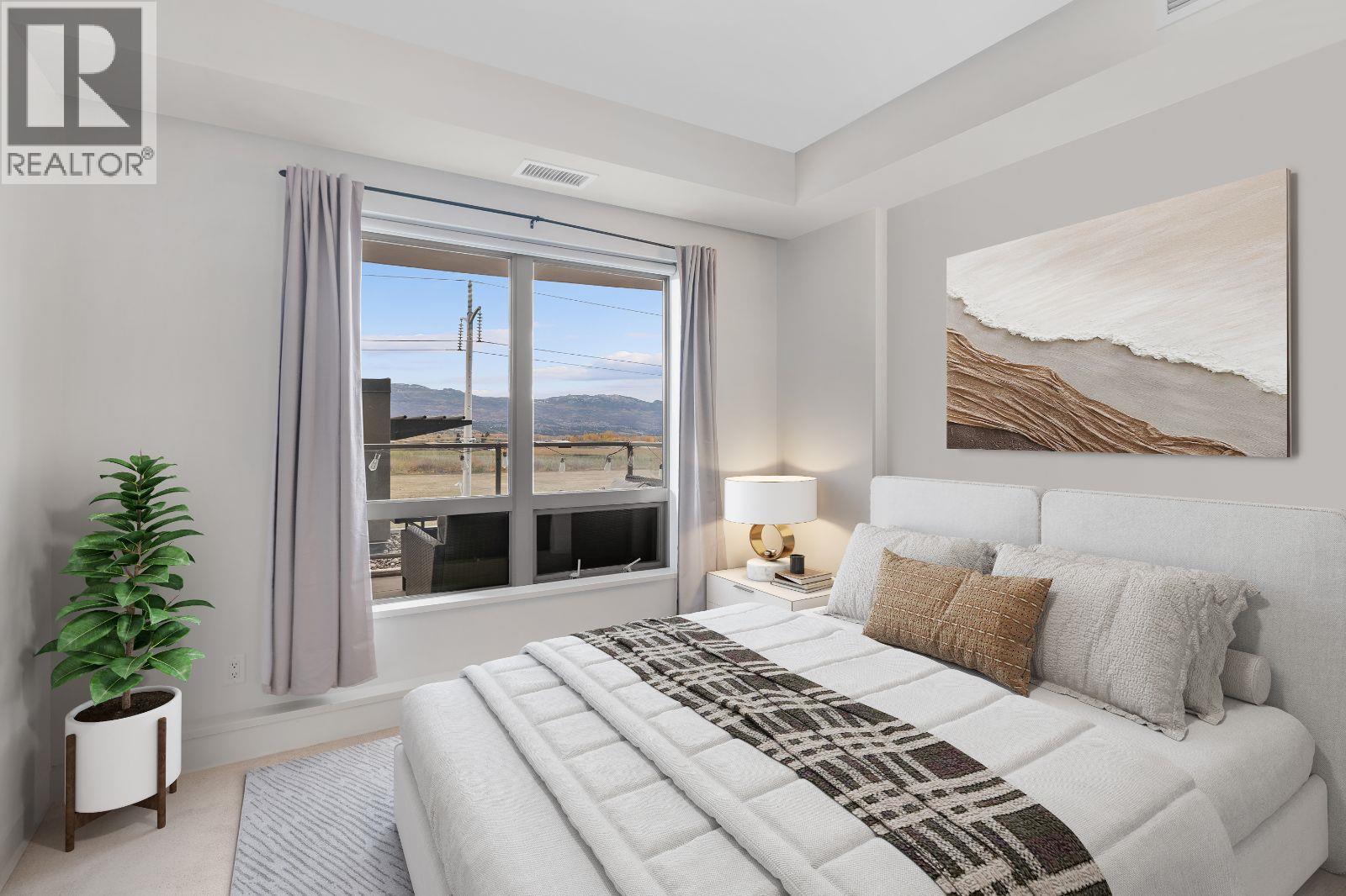 Additional image 4 of 303-2040 Springfield Road, Kelowna, BC, V1Y9N7