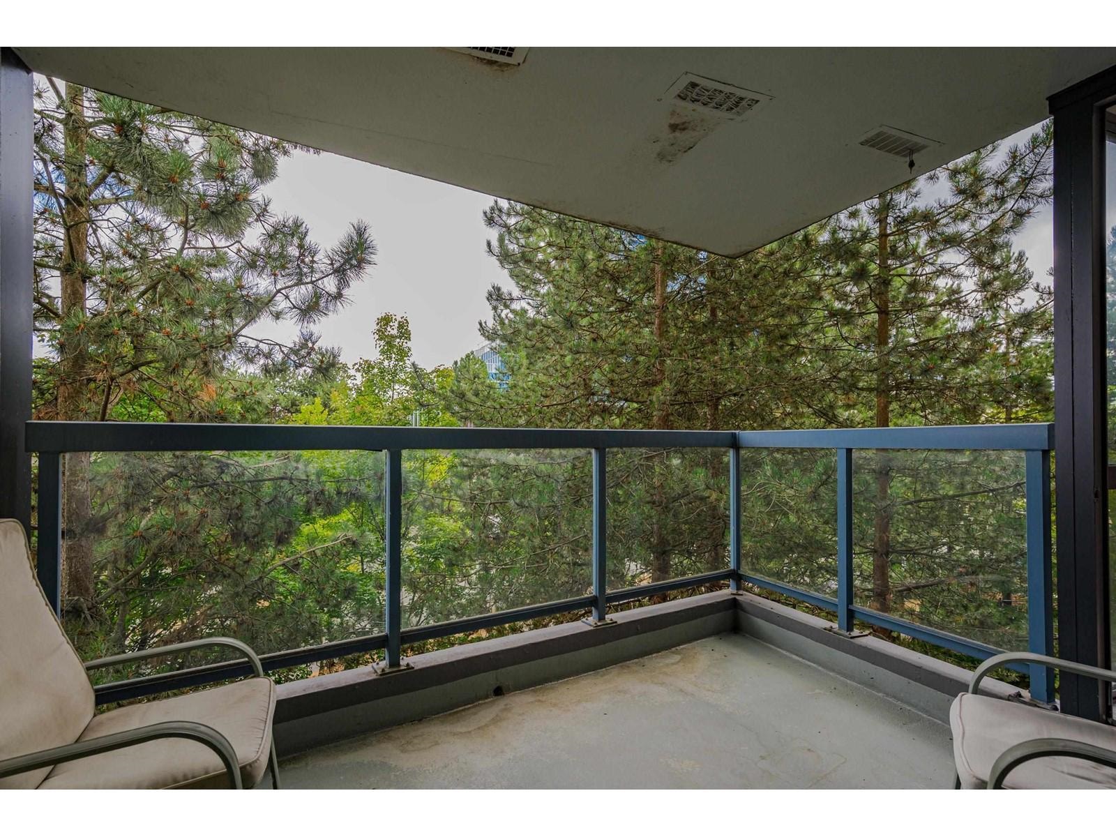 Additional image 5 of 501-10899 University Drive, Surrey, BC, V3T 5V2