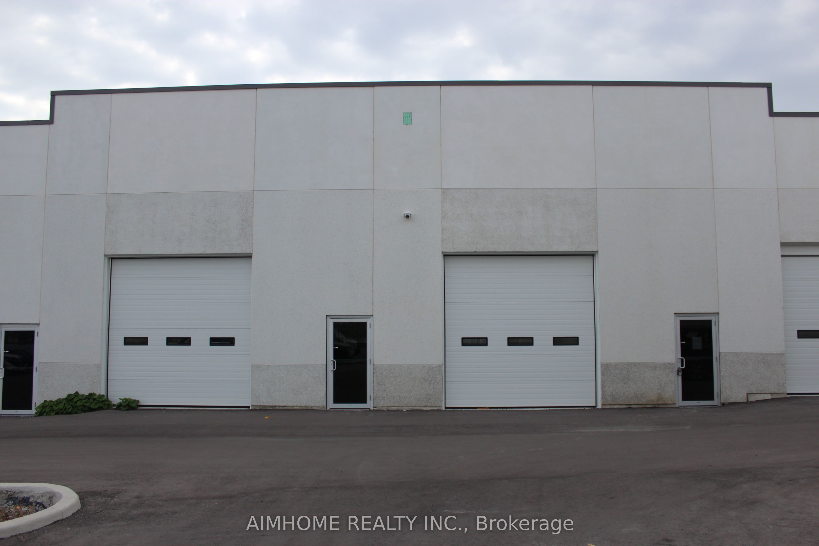 Additional image 2 of 3 & 4-95 State Crown Boulevard, Toronto, ON, M1V 0A2