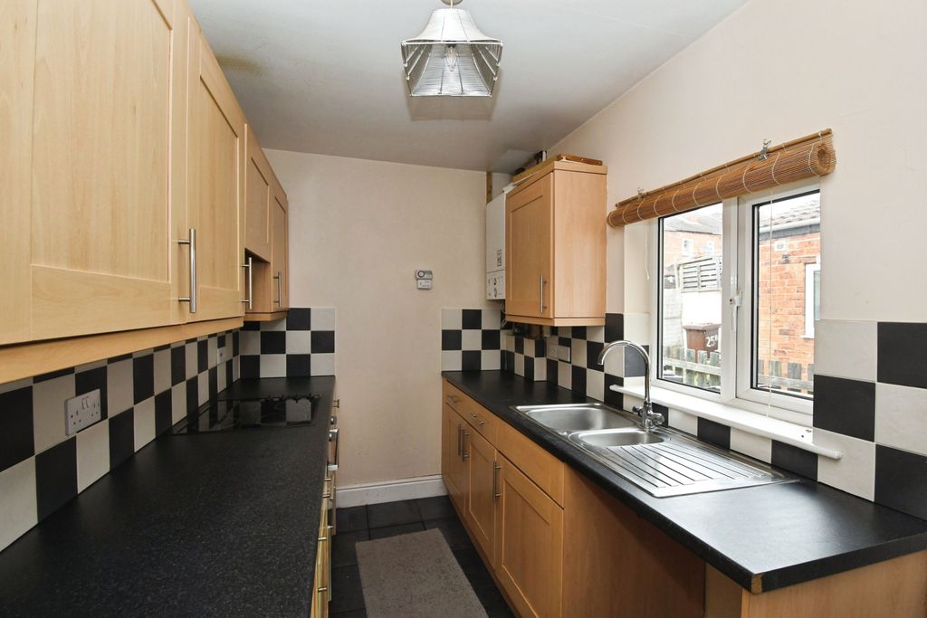 Additional image 8 of 2 bed terraced house for saleBaggholme Road, Lincoln LN2