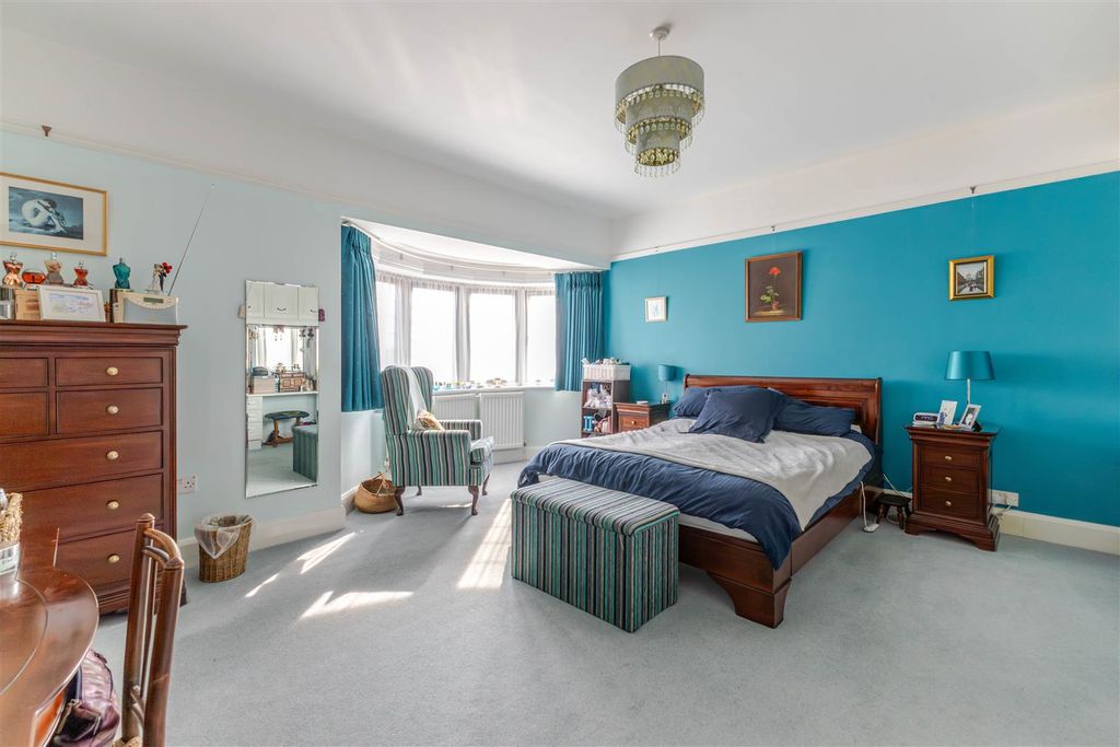 Additional image 13 of 6 bed detached house for saleCollington Avenue, Bexhill-On-Sea TN39