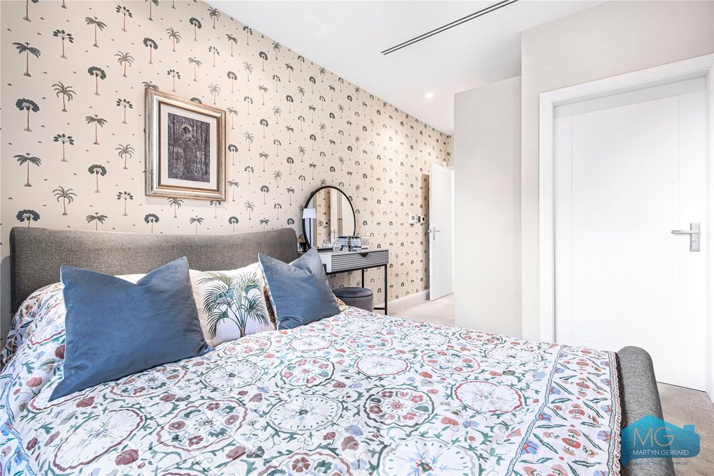 Additional image 26 of 2 bed flat for saleCamlet Way, Barnet EN4