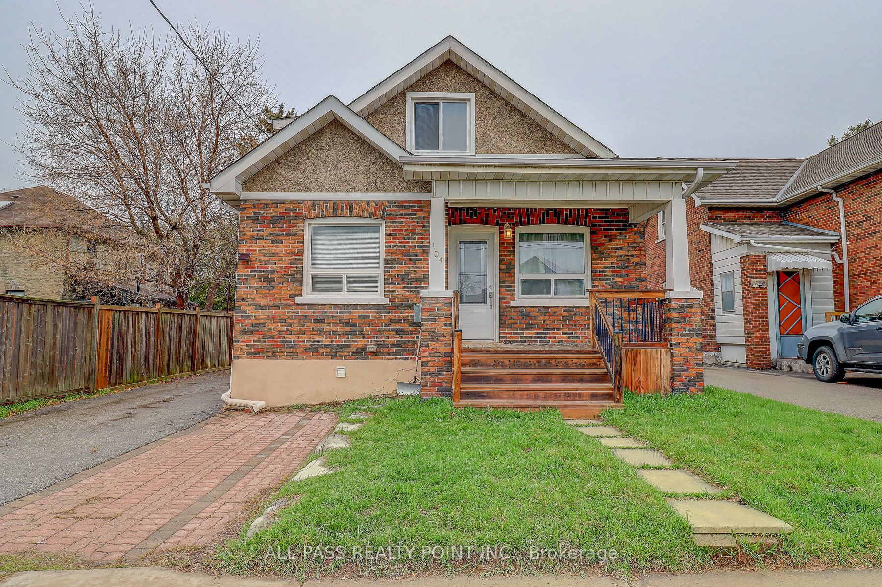 Additional image 2 of 104 Conant Street, Oshawa, ON, L1H 3R6