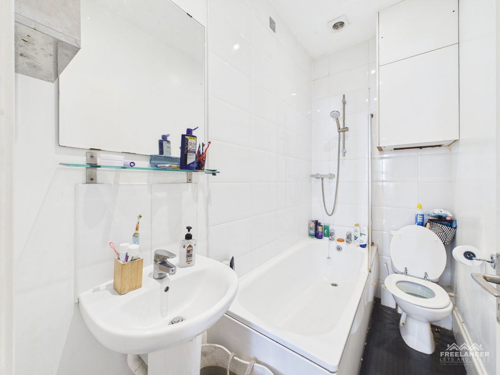 Additional image 8 of 2 bed flat for saleOmbersley Road, Newport NP20
