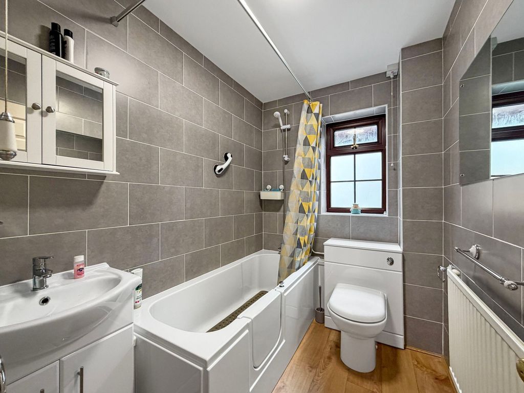 Additional image 19 of 3 bed semi-detached bungalow for saleTollgate Close, Caerphilly CF83