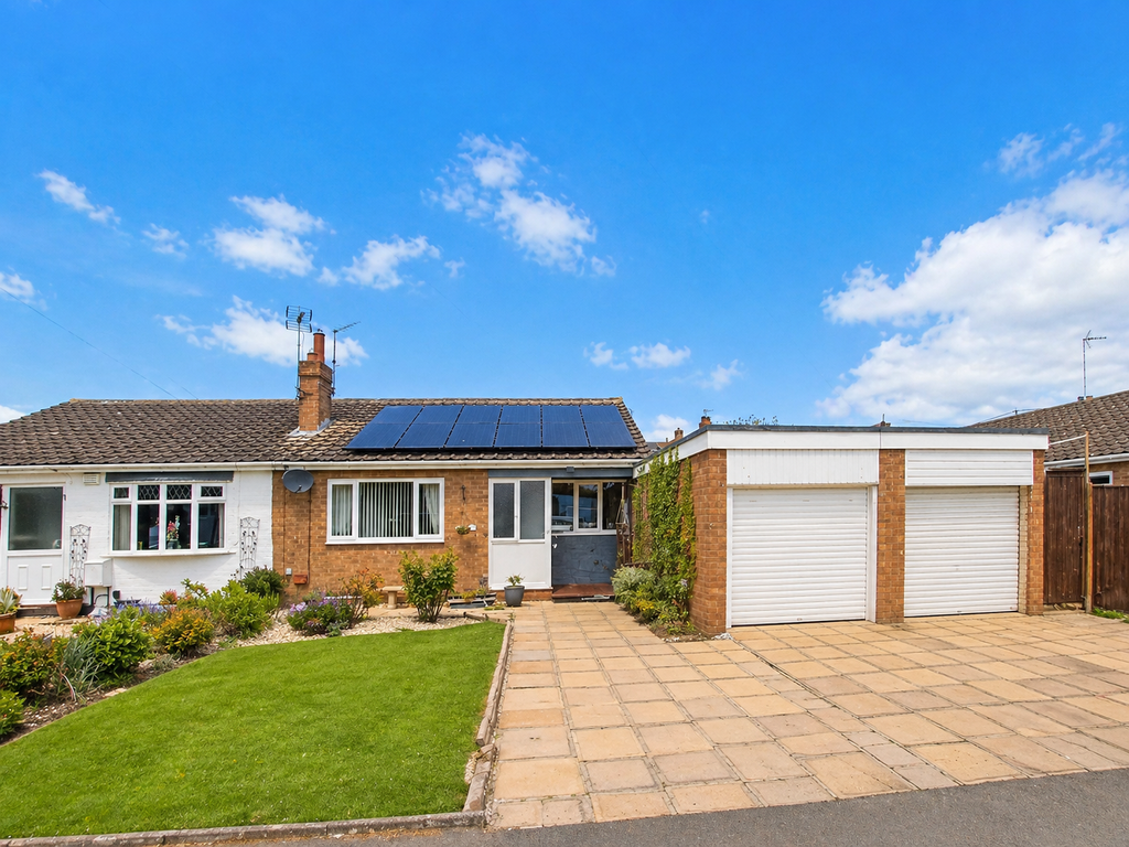 2 bed semi-detached bungalow for saleThe Greenway, Darlington DL2