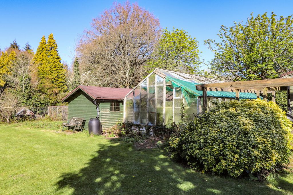 Additional image 11 of 3 bed detached bungalow for sale69 Hastings Road, Battle TN33