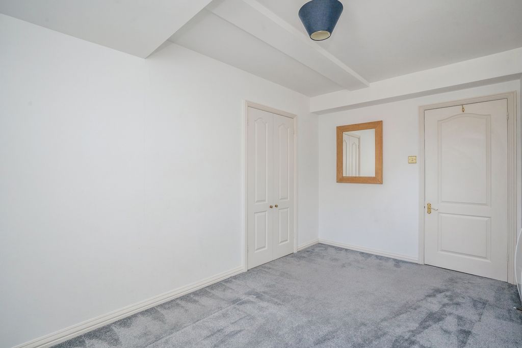 Additional image 14 of 2 bed flat for salePelham Terrace, Emsworth, Hampshire PO10