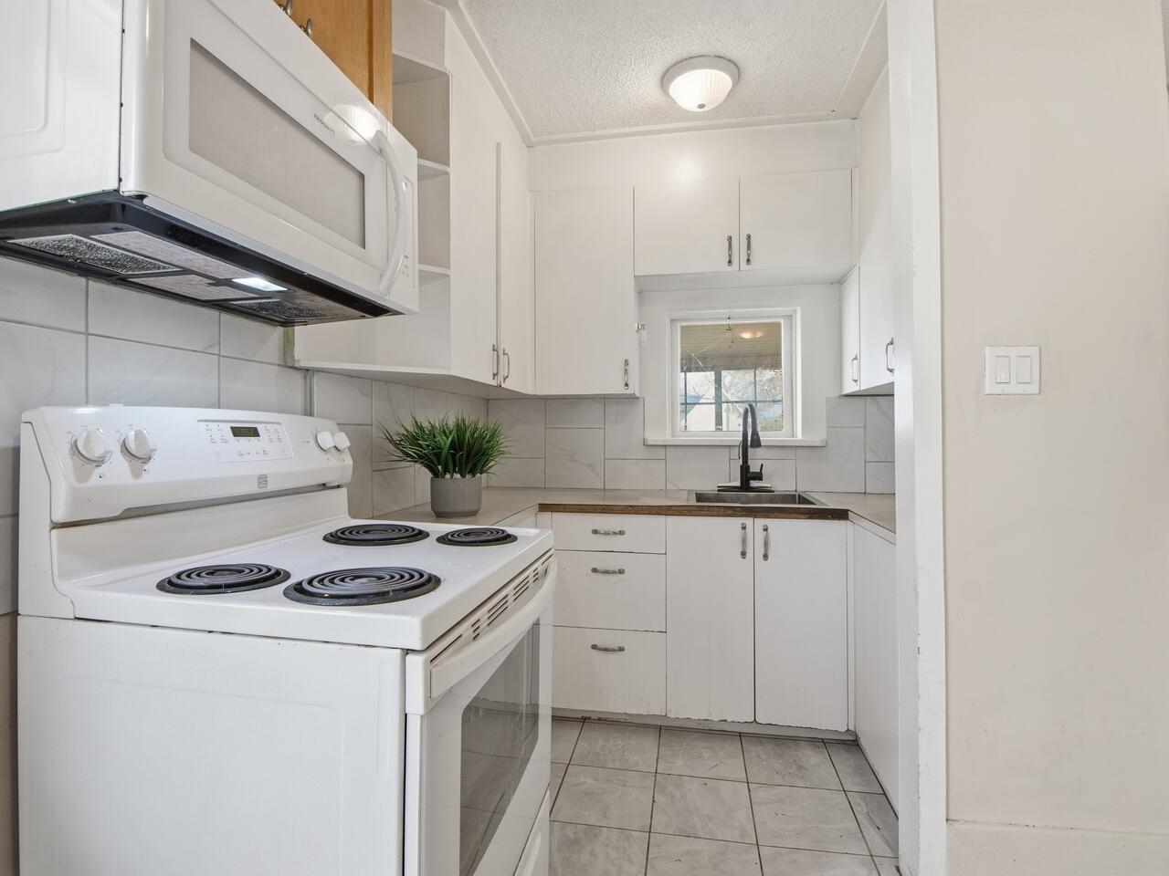 Additional image 4 of 2437 22nd Avenue E, Vancouver, BC, V5M 2X4