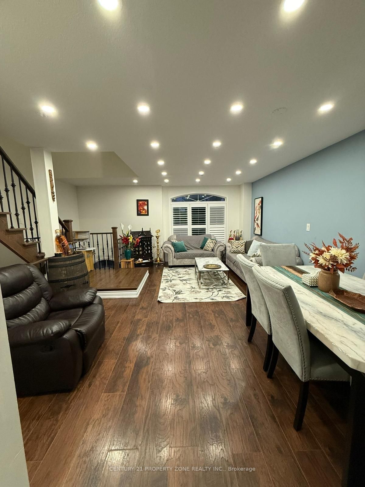 Additional image 2 of 321 Aspendale Crescent, Mississauga, ON, L5W 0E7