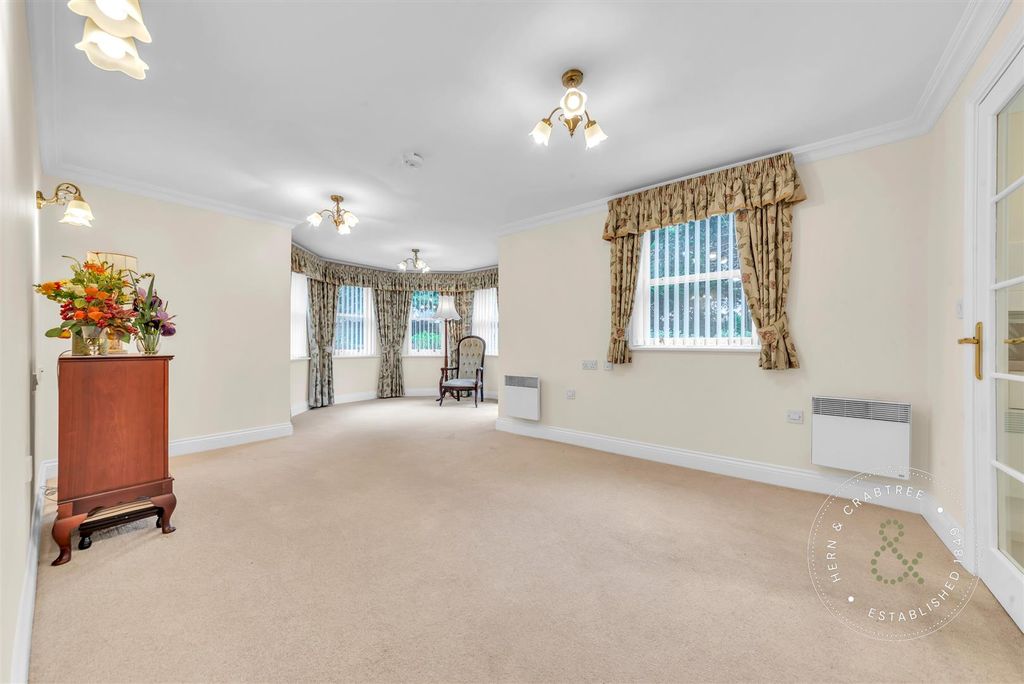 Additional image 2 of 2 bed flat for saleCwrt Pegasus, Cardiff Road, Llandaff, Cardiff CF5