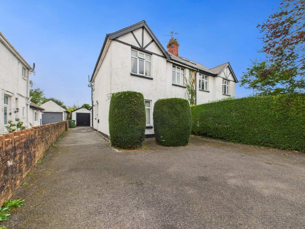 3 bed semi-detached house for saleThornhill Road, Rhiwbina, Cardiff. CF14