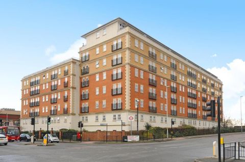 Kings Lodge, Pembroke Road, Ruislip HA4