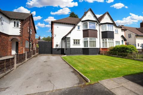 Perrymead, Prestwich M25