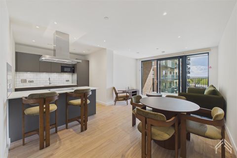Manser House, London TW8