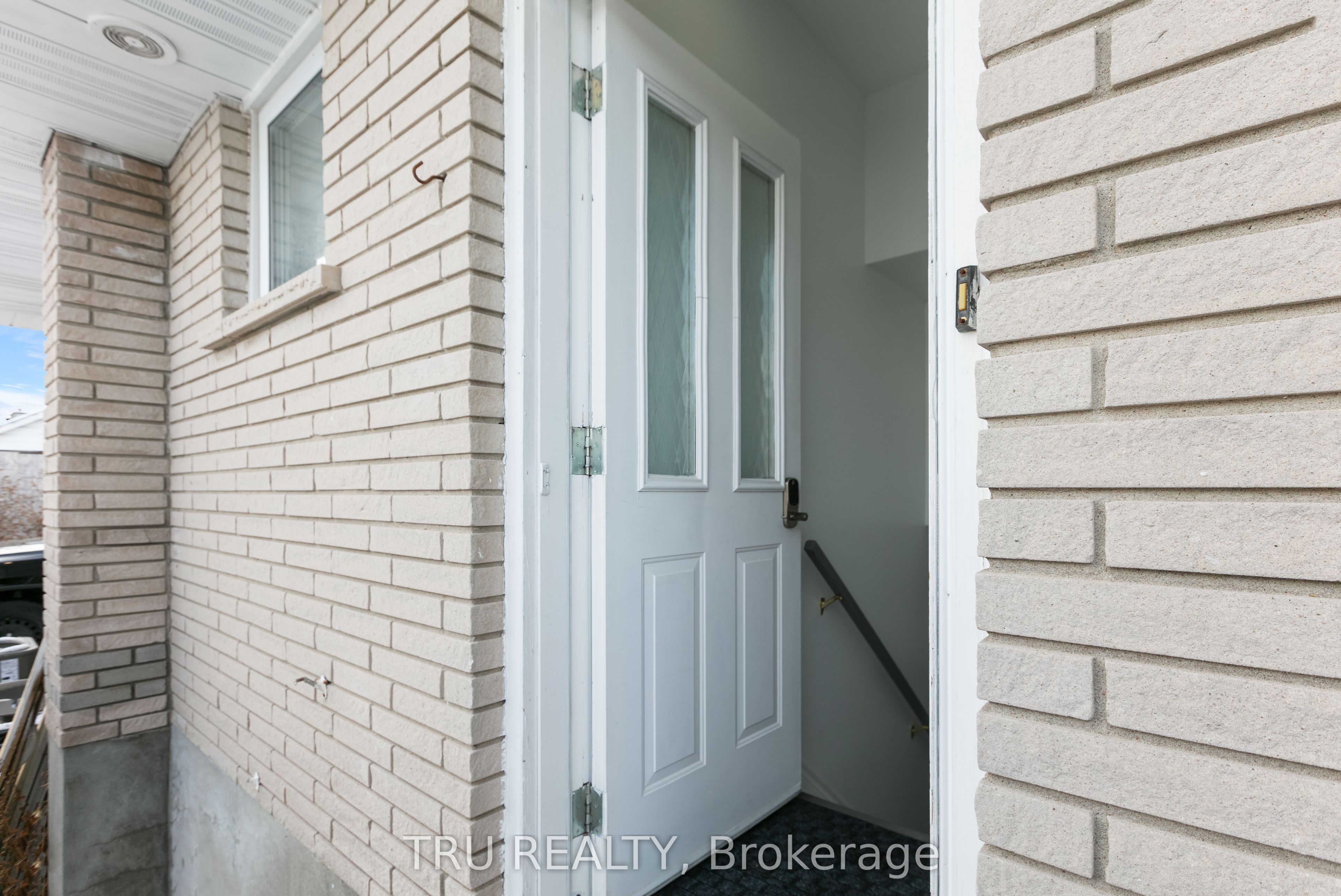 Additional image 5 of 1901 Banff Avenue, Ottawa, ON, K1V 7W9
