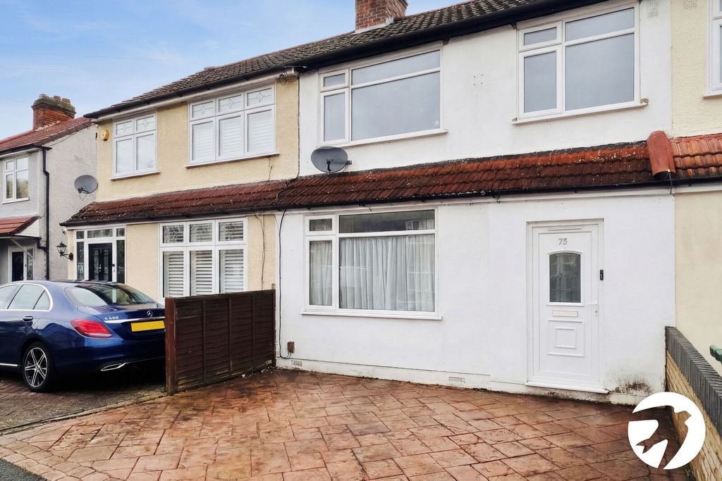 3 bed terraced house for saleElstree Gardens, Belvedere DA17