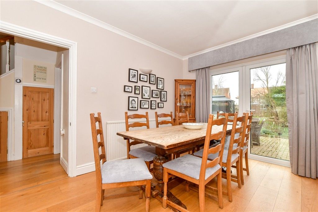 Additional image 6 of 4 bed semi-detached house for saleRoding View, Buckhurst Hill, Essex IG9