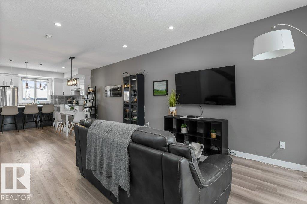 Additional image 2 of 11029 150 Street NW, Edmonton, AB, T5P1R9