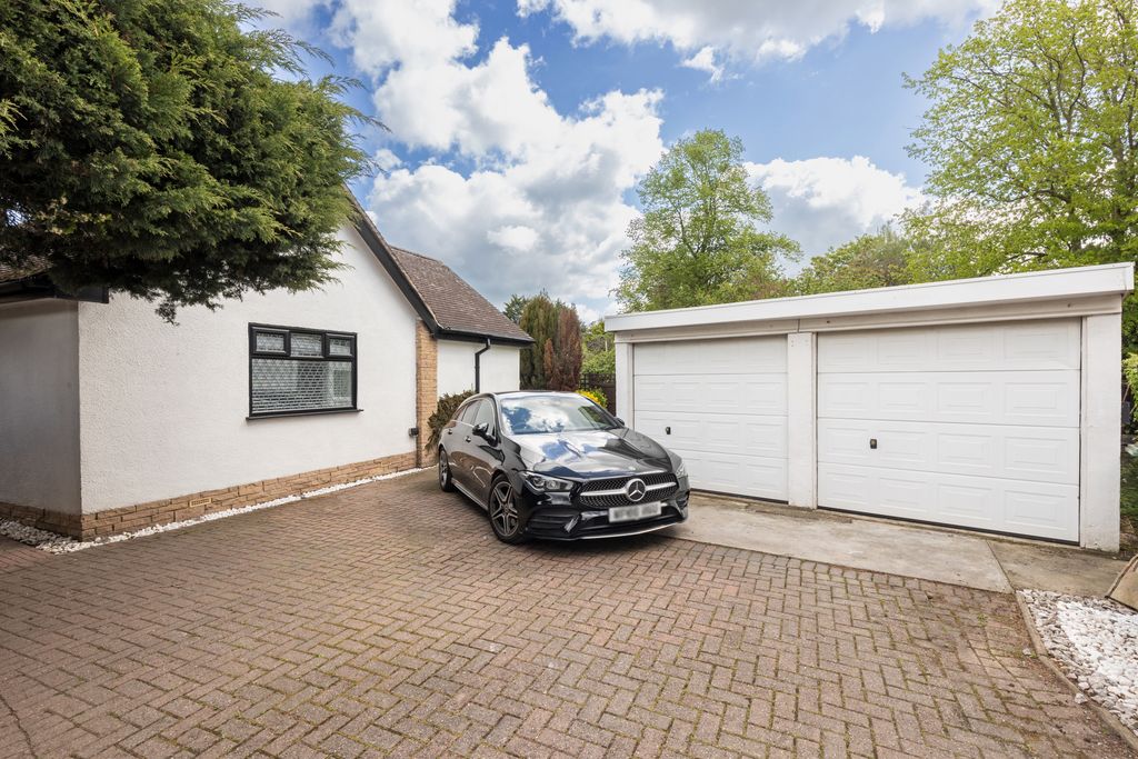 Additional image 20 of 3 bed detached bungalow for salePark Lane, Castle Donington DE74