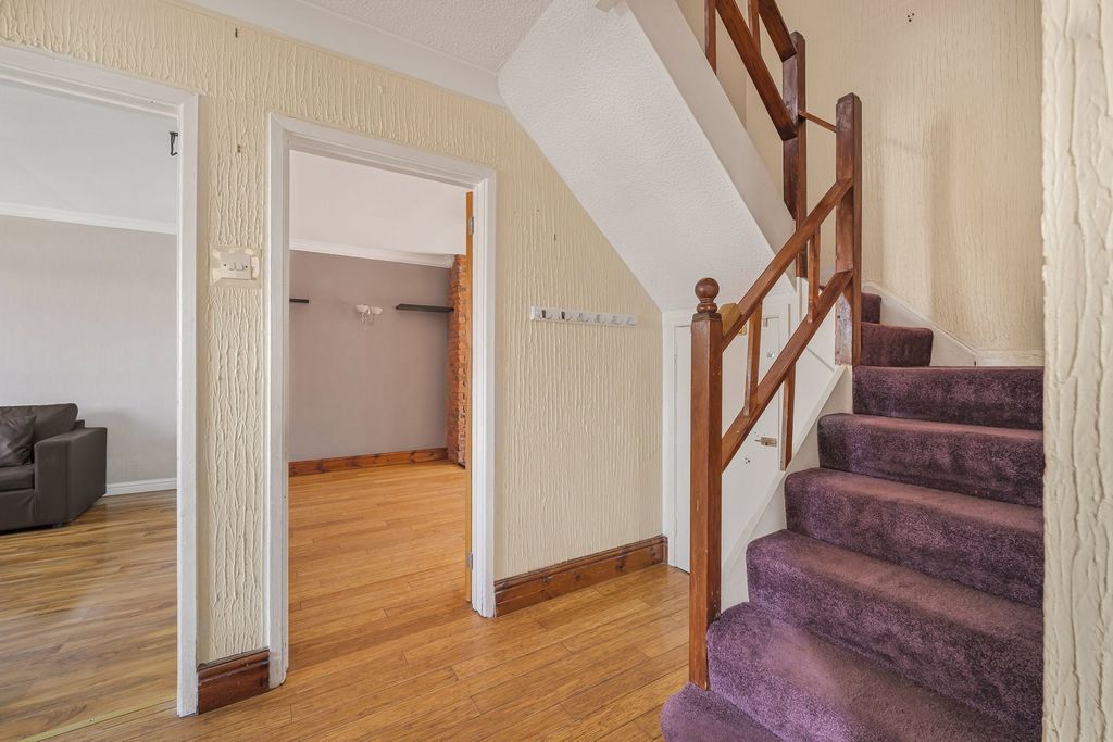 Additional image 14 of 3 bed semi-detached bungalow for saleForest Avenue, Cefn Hengoed, Hengoed CF82