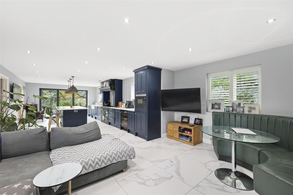 Additional image 3 of 5 bed semi-detached house for saleArdmore Lane, Buckhurst Hill IG9