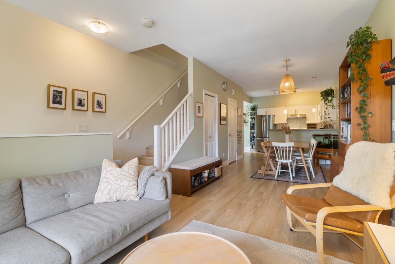 Additional image 3 of 210-4458 Albert Street, Burnaby, BC, V5C 2G2