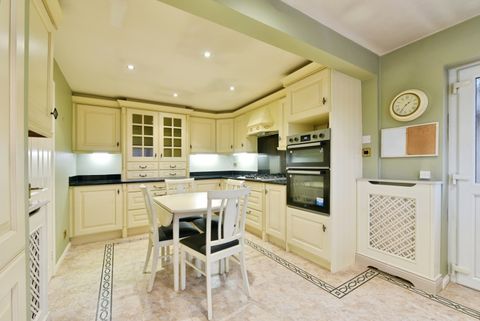 Broadlands Avenue, Owlthorpe, Sheffield, South Yorkshire S20
